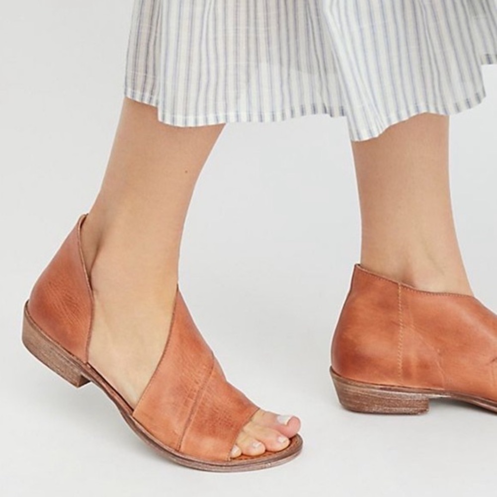 Free People Mont Blanc Sandals in Vintage Tan